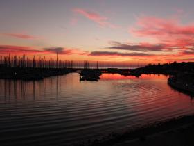 tramonto sul porto turstico di Marina di Ragusa