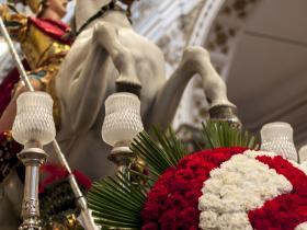 statue of San Giorgio comes out from the Cathedral of Ragusa Ibla