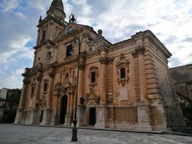 Piazza San Giovanni in the city centre of Ragusa superiore